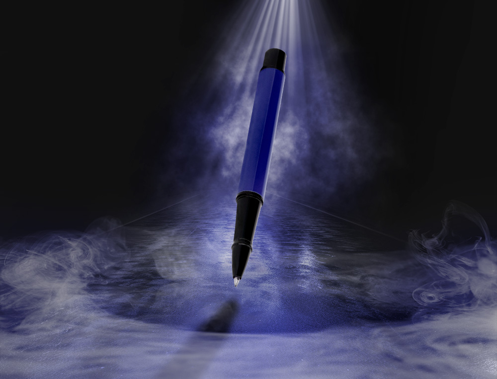 STYLO-BILLE BELIUS TURBO ALUMINIUM TEXTURE POINTILLEE ATTRIBUTS NOIR ENCRE BLEUE COLORIS BLEU DANS COFFRET CADEAU
